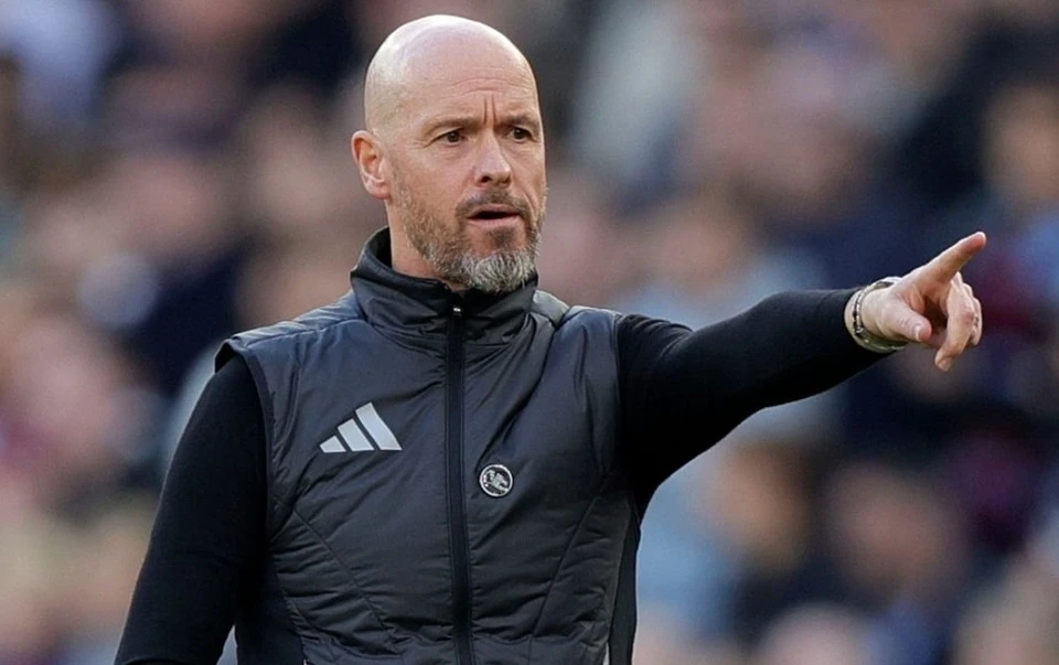 HLV Ten Hag được Bayer Leverkusen nhắm đến để thay HLV Alonso